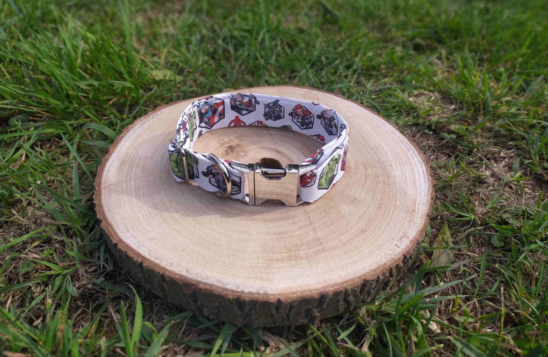 Collier, laisse de fabrication artisanal collection MARVEL