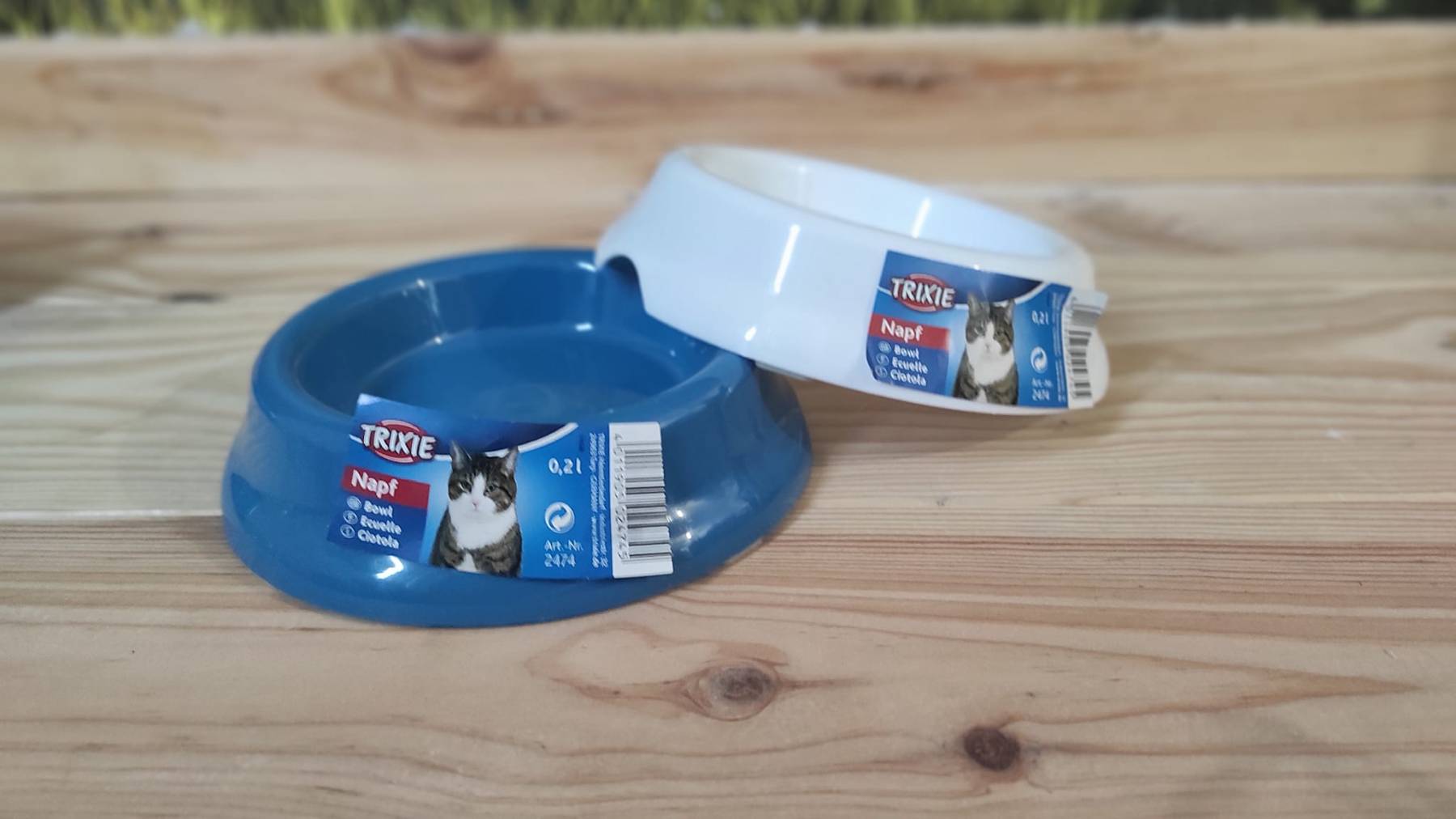Gamelle eau ou nourriture plastique chat ou petit chien 